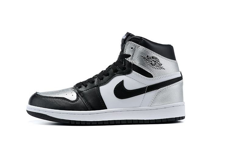 Air Jordan 1 Retro High Silver Toe