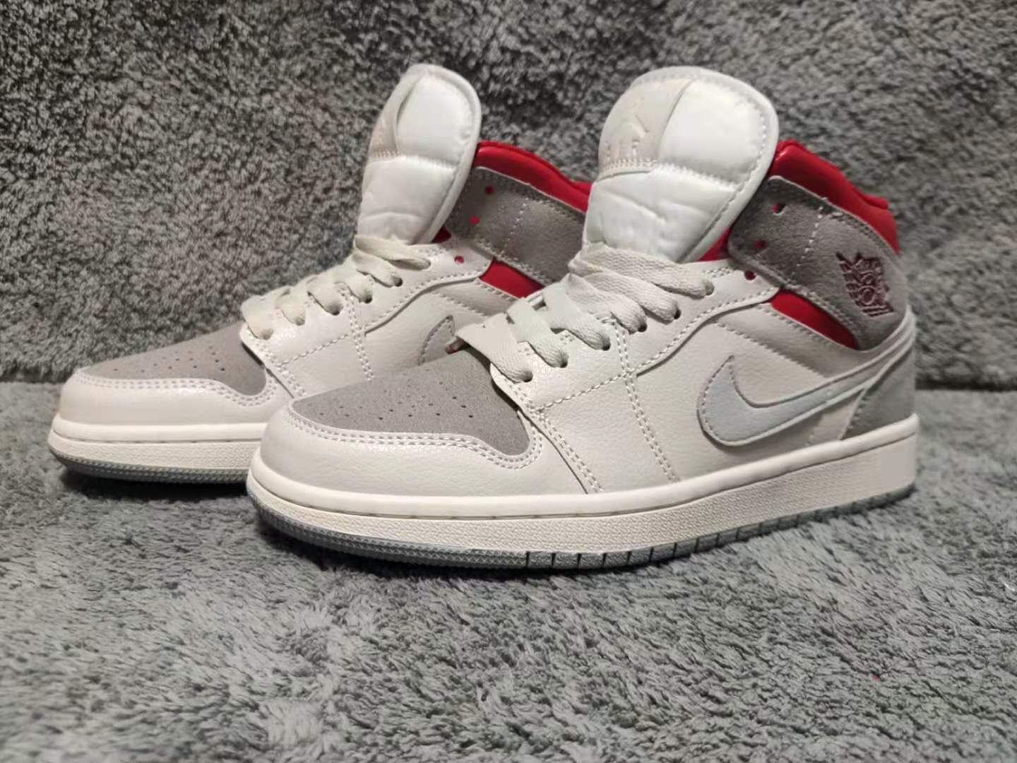 Air Jordan 1 Sneakersnstuff 20th Anniversary