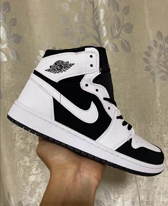 Air Jordan 1 White Black