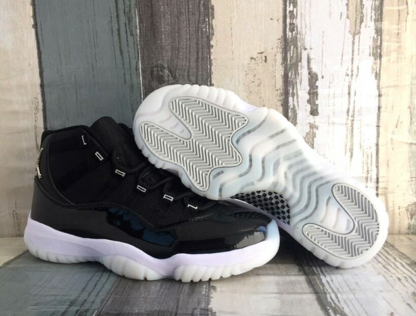 Air Jordan 11 Black Silver 25th Anniversary