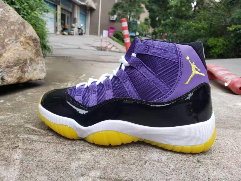 Air Jordan 11 Concord Lakers
