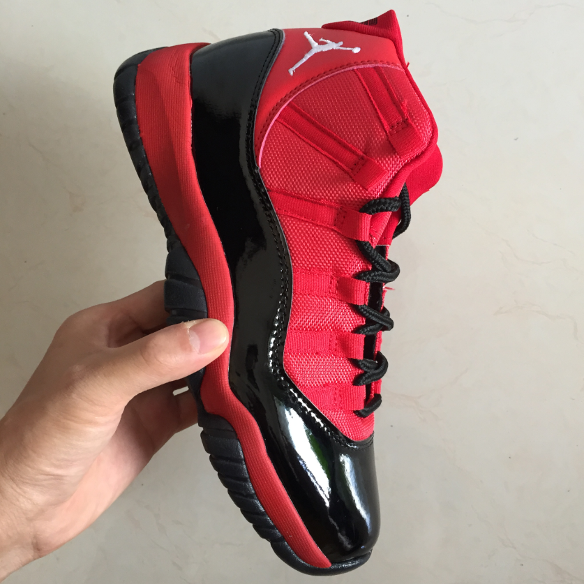 Air Jordan 11 Red Black