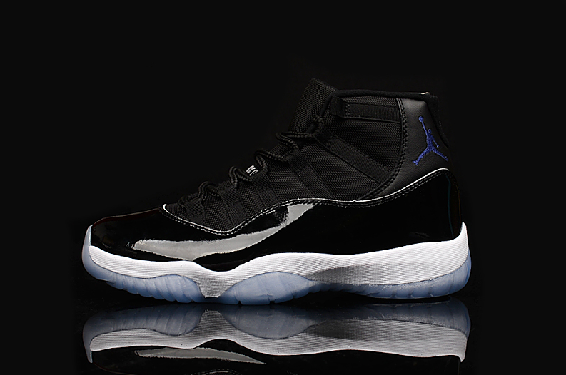 Air Jordan 11 Space Jam