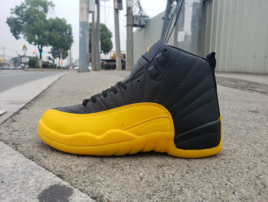 Air Jordan 12 University Gold