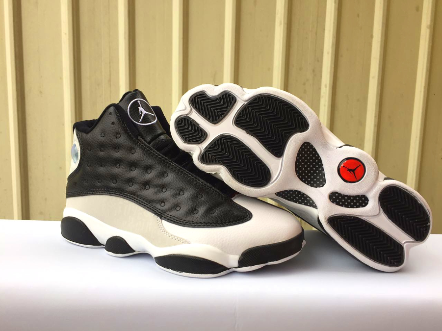Air Jordan 13 Black White Love Basketball