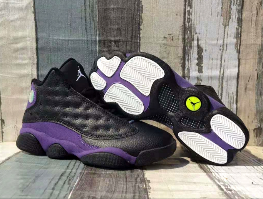 Air Jordan 13 Court Purple