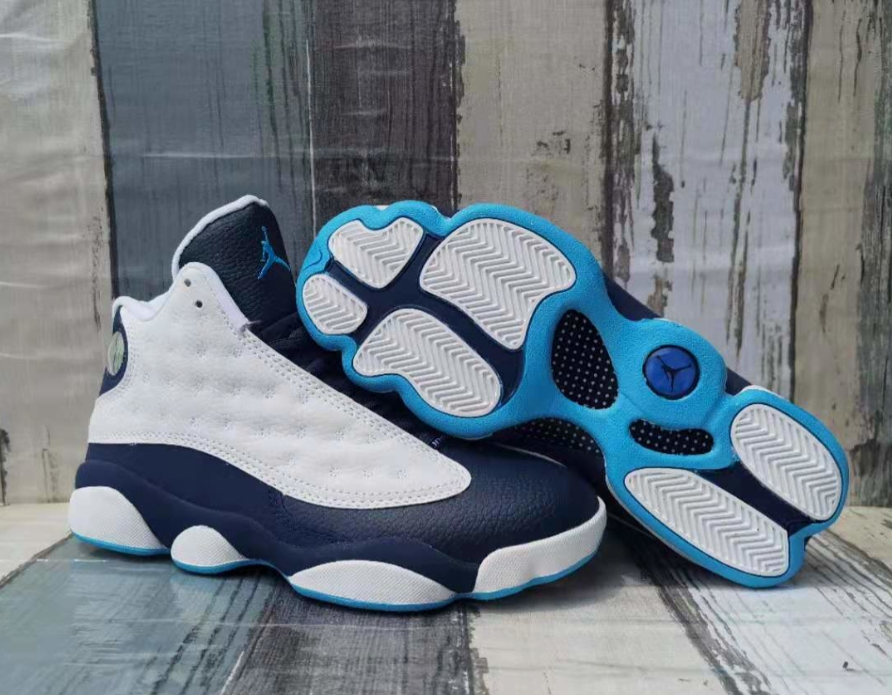 Air Jordan 13 Retro “Obsidian Powder Blue”