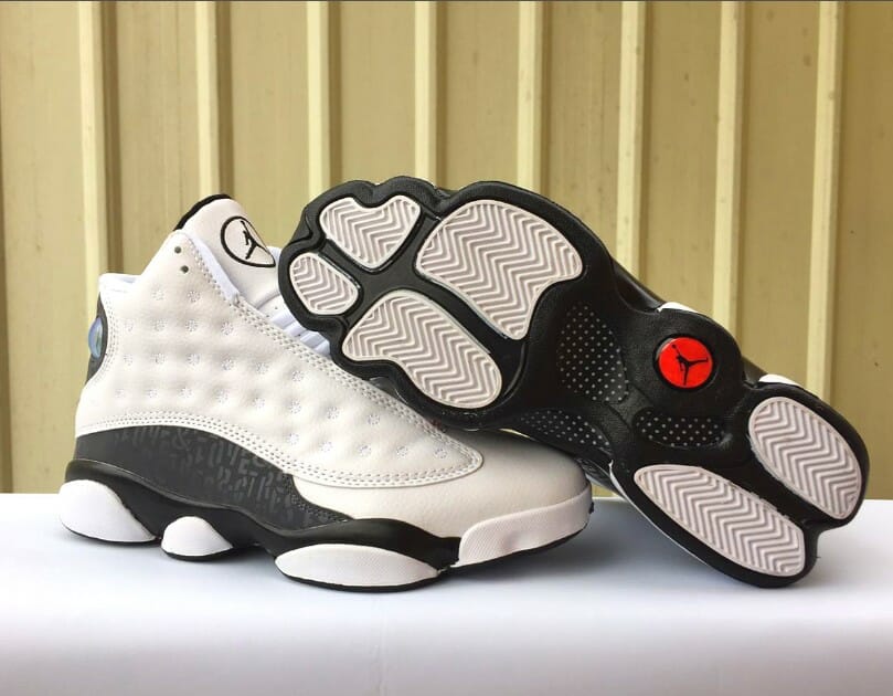 Air Jordan 13 White And Black Love Basketball