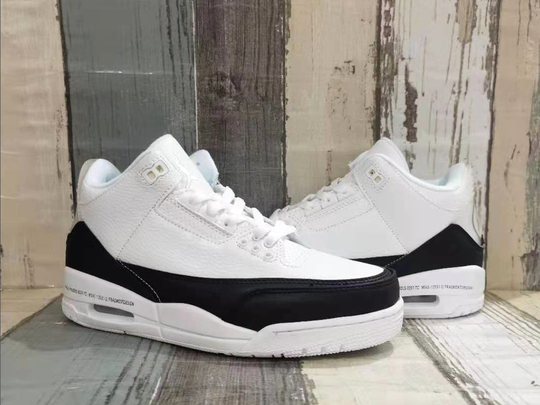 Air Jordan 3 White And Black Lightning