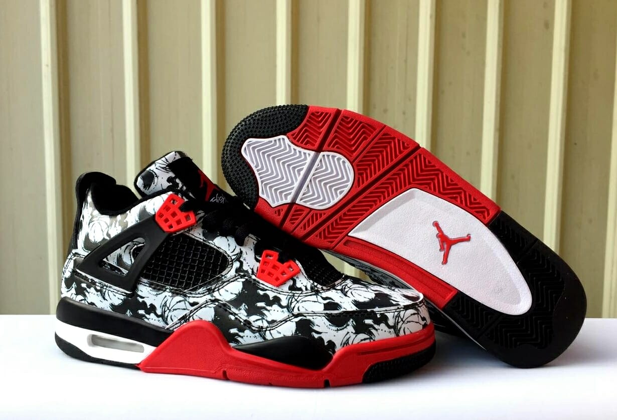 Air Jordan 4 Graffiti