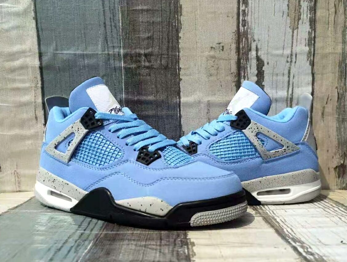 Air Jordan 4 Light Moon