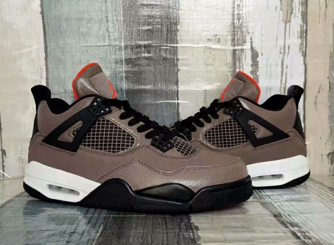 Air Jordan 4 Mocha Brown