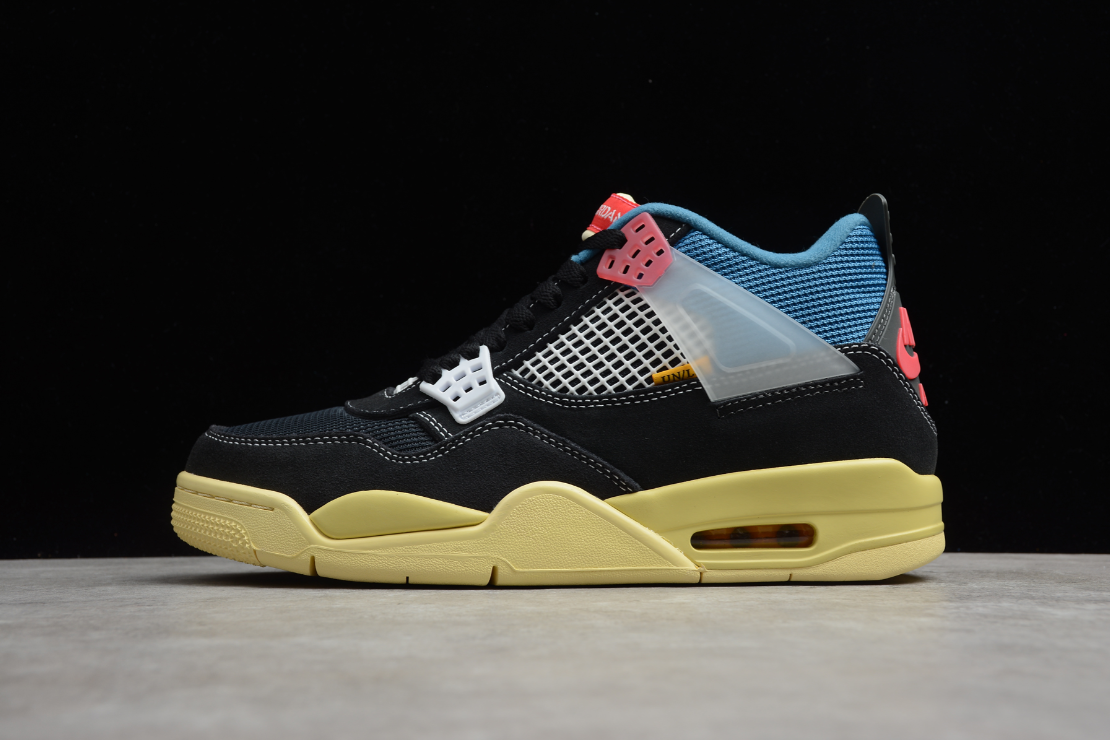 Air Jordan 4 Retro Off Noir
