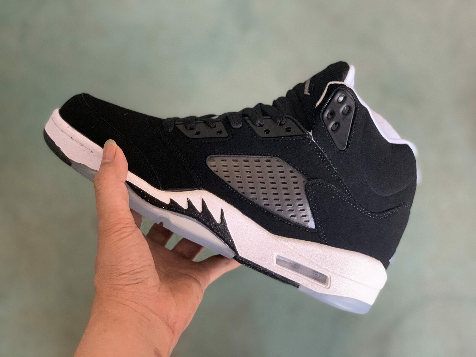 Air Jordan 5 Oreo