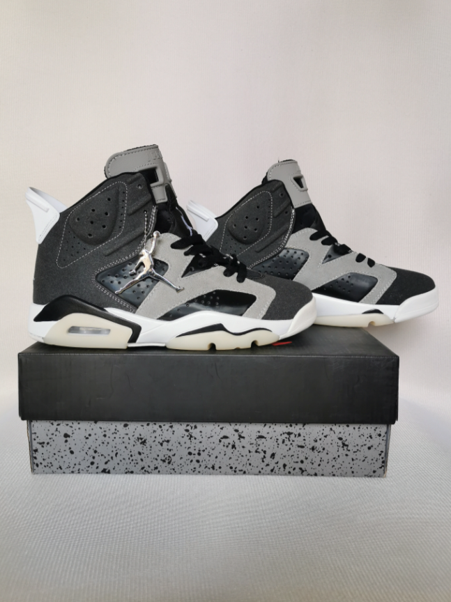 Air Jordan 6 Retro WMNS Tech Chrome