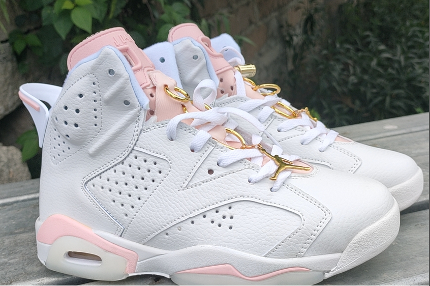 Air Jordan 6 WMNS “Gold Hoops”