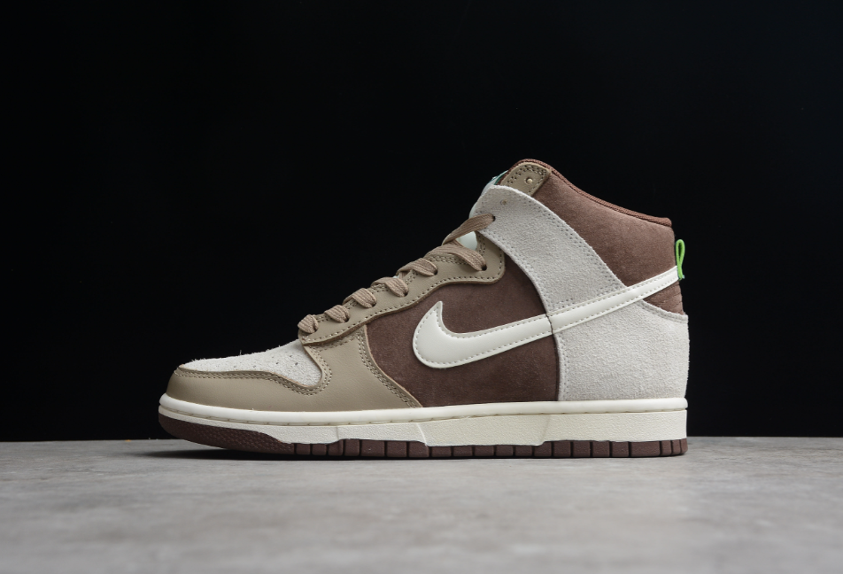 NK Dunk High Light Chocolate