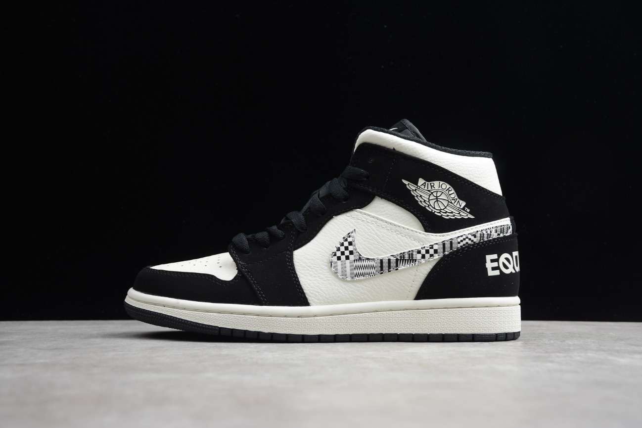 Air Jordan 1 Mid SE Black And White