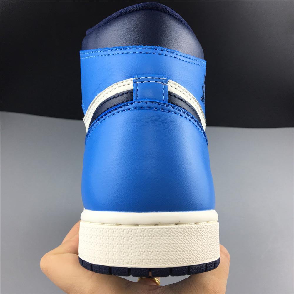 0d6623fd-Jordan1RetroHighObsidianUNC_4_6c427df6-23b2-4c72-a5c5-b35651076956.jpg