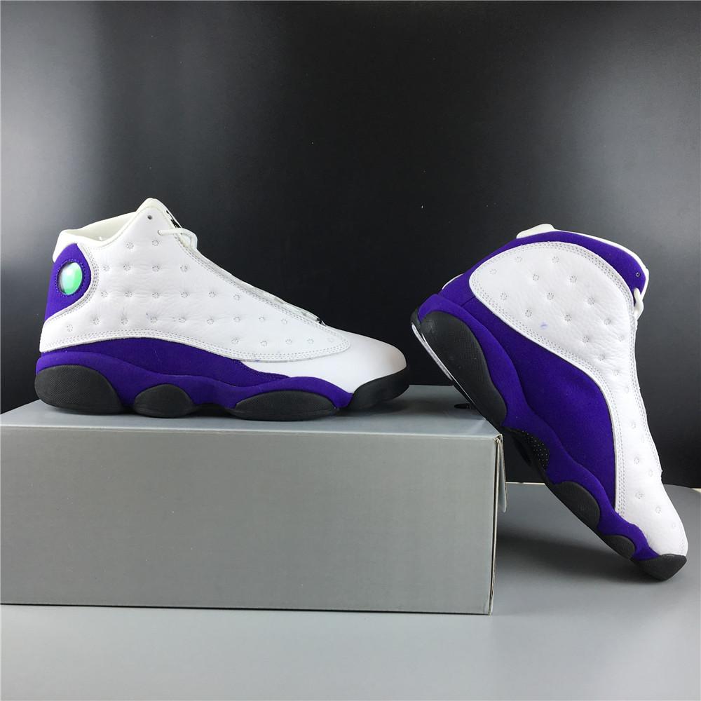 13ce35fd-Jordan13RetroLakers_4_32712128-f539-43de-9bb7-3e4bd5d372e7.jpg