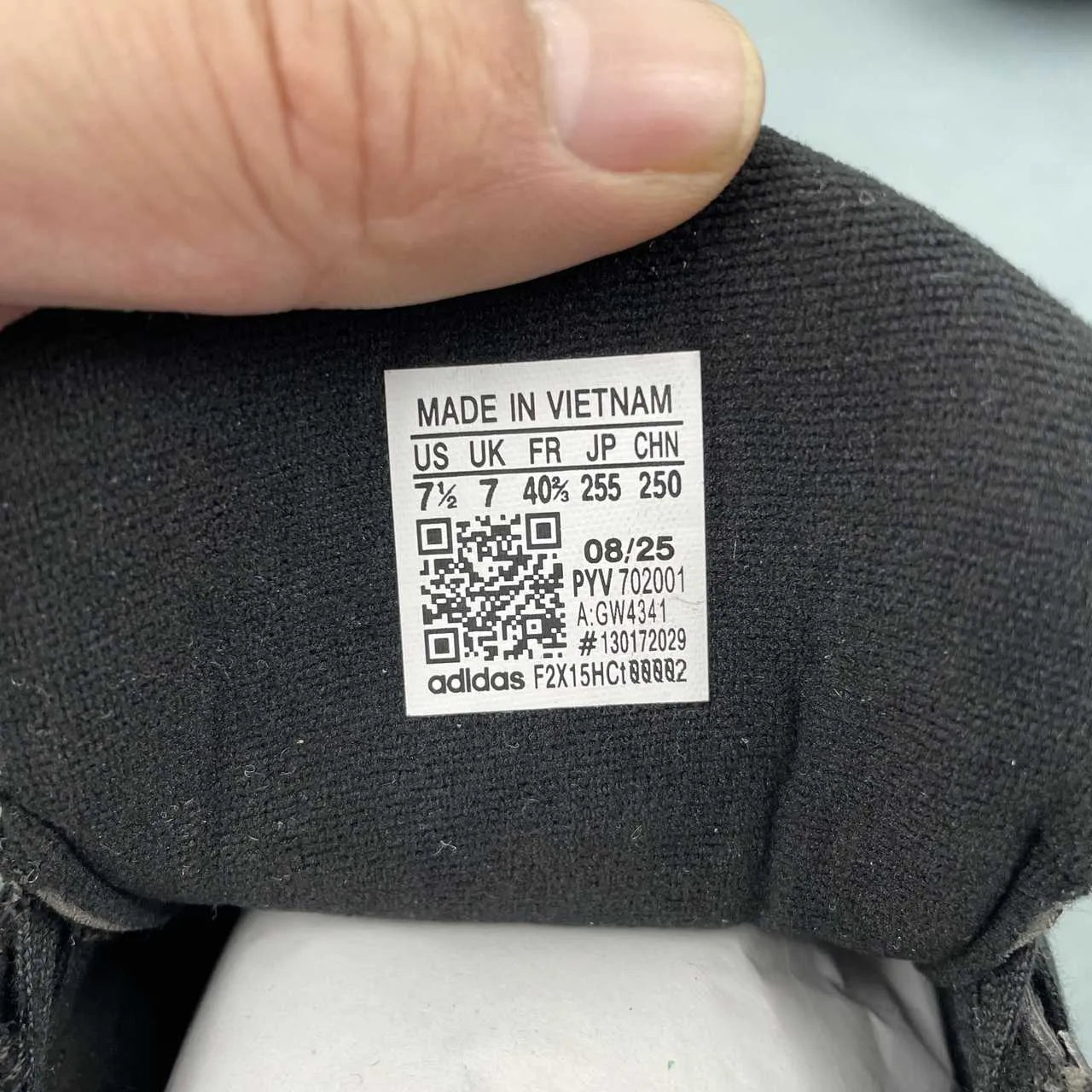 1792396793330902191.jpg