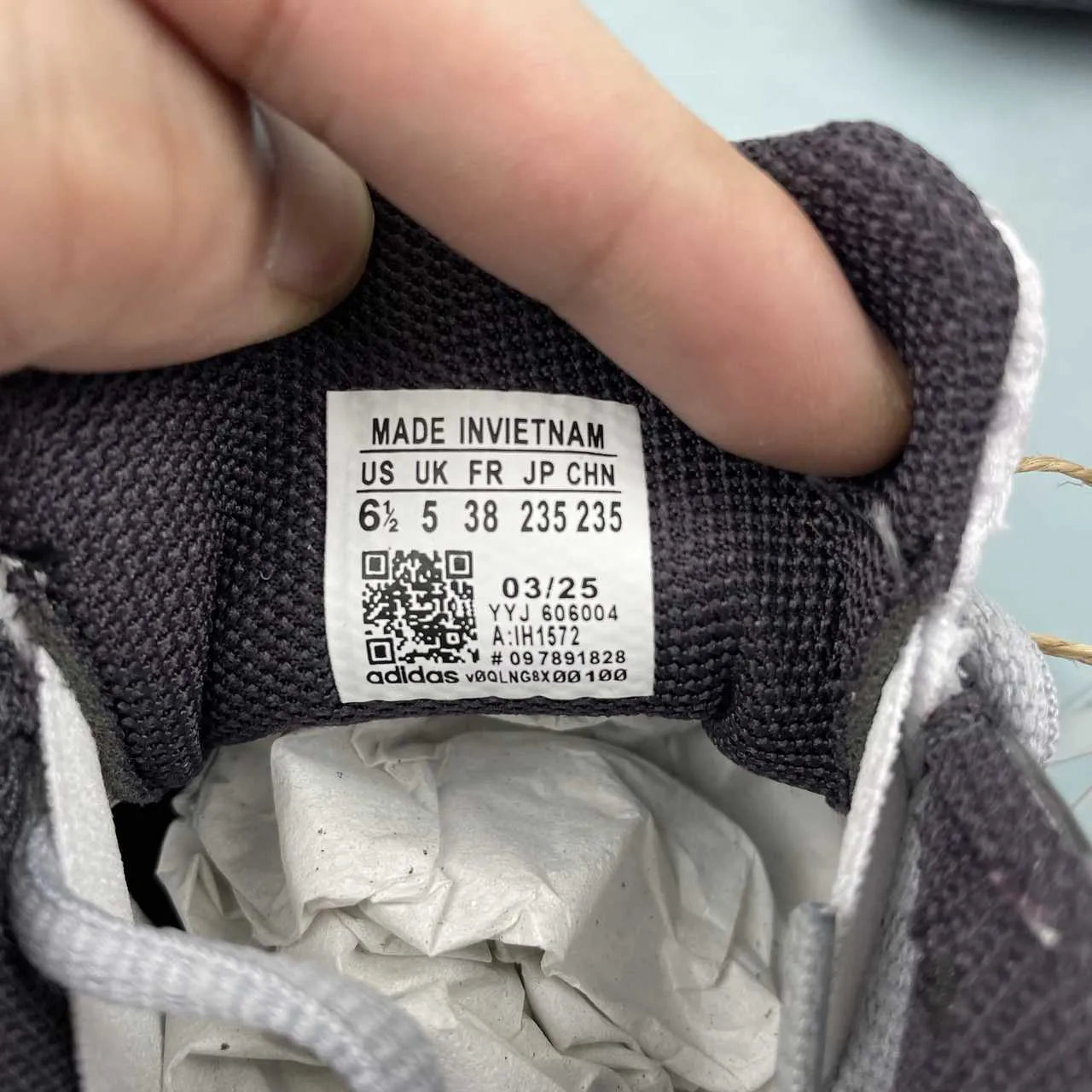 1792397215983604795.jpg
