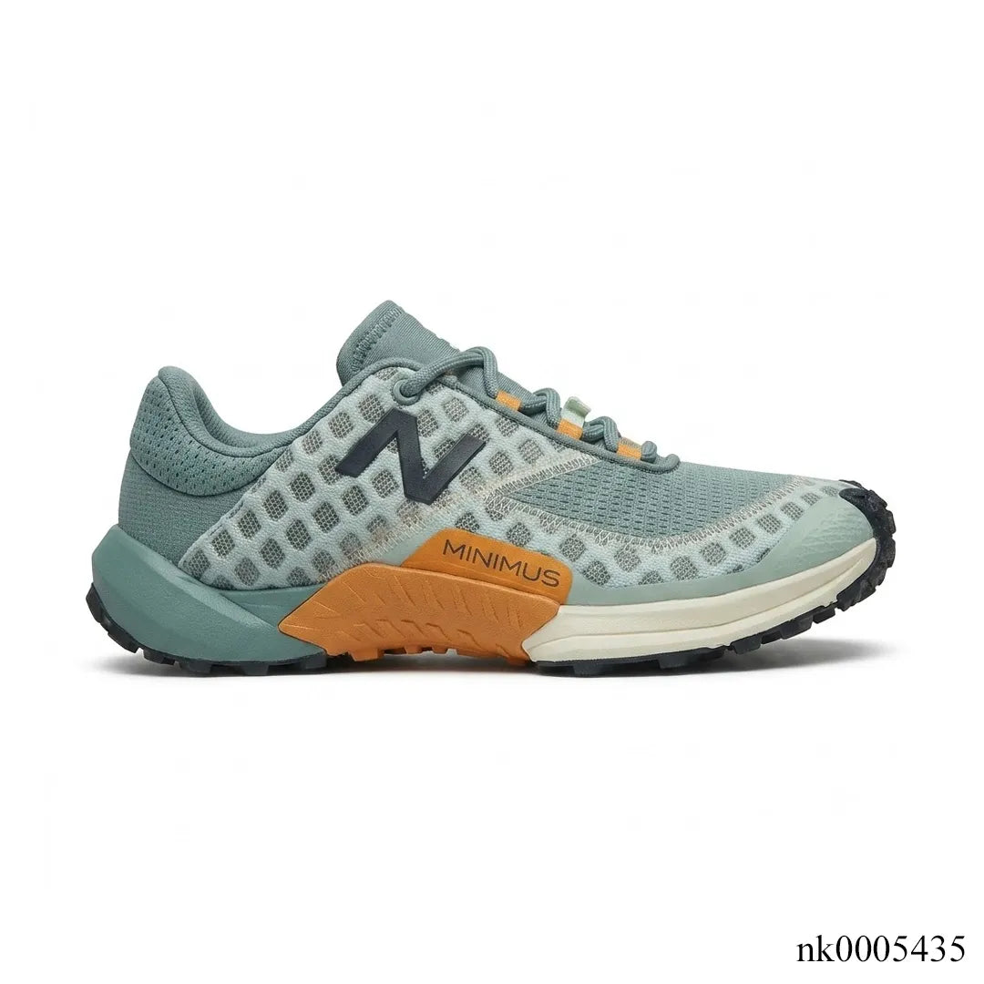 NB Minimus Trail Shoes Sneakers