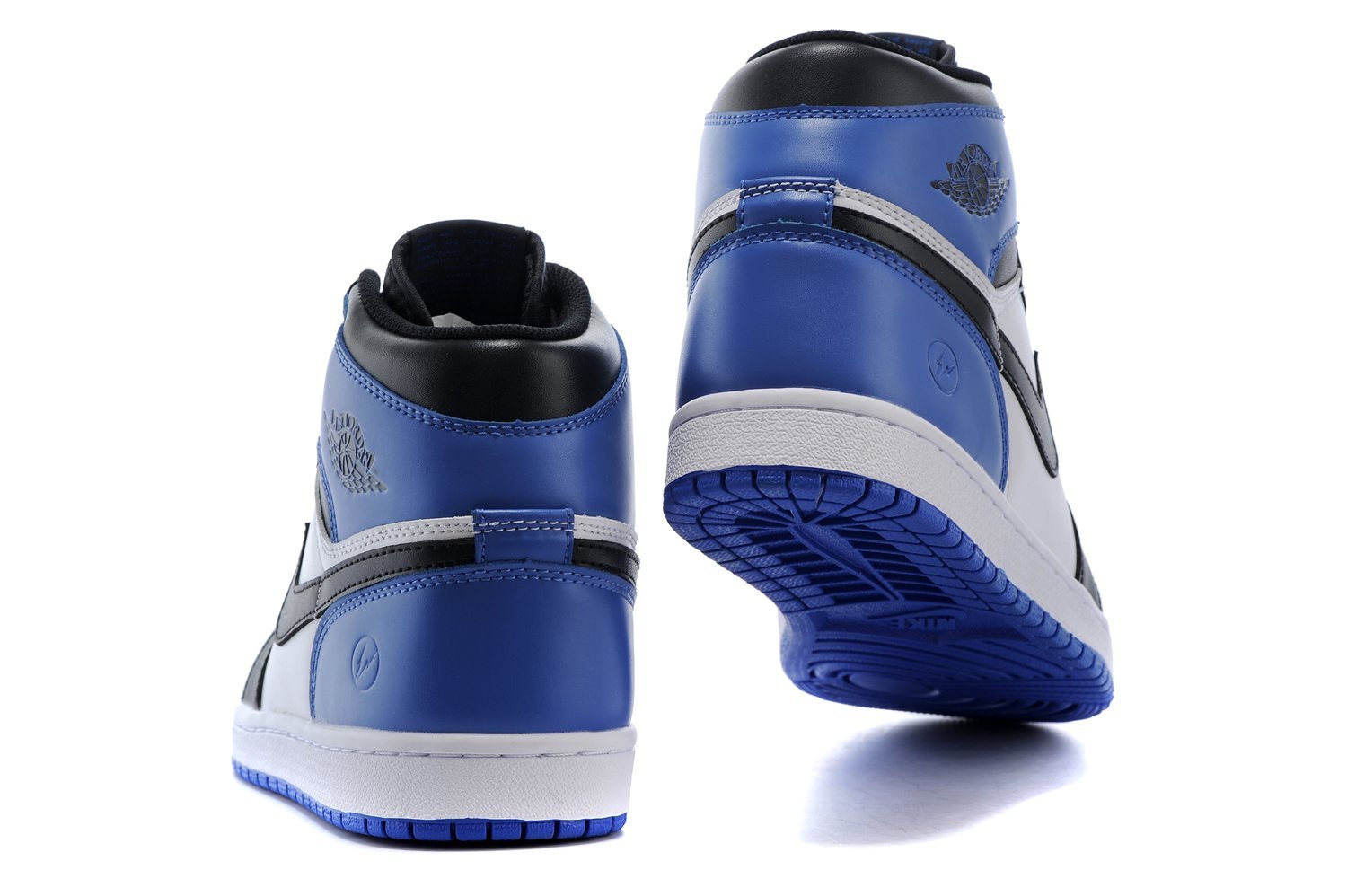 17ad5d1e-NikeJordan1RetroFragmentShoesSneakers_9_e26b04c9-e21f-4d63-b019-cff16b50f247.jpg