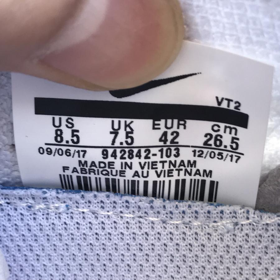 4af93601-NikeAirVaporMax2WhiteBlack_7_aa743be0-859b-42bd-bb64-2847f86e9c9c.jpg