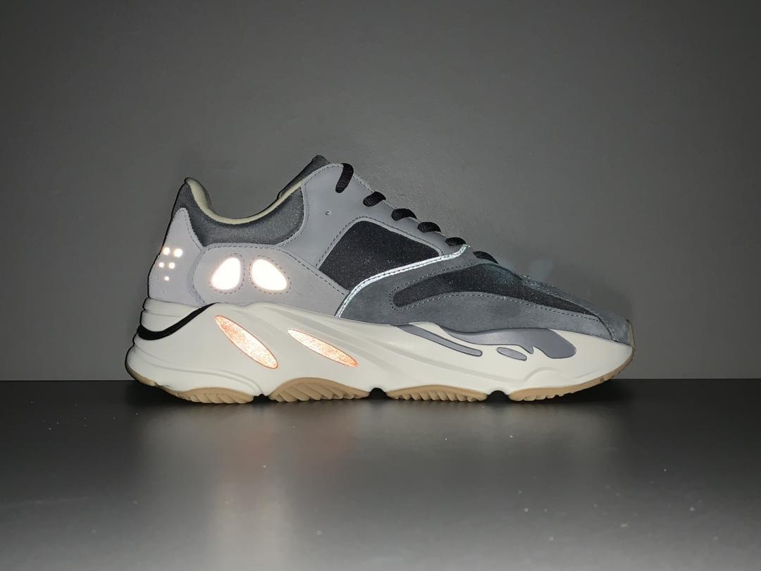 4c2b71f9-23a4c560_584d8e0e-a451-484b-a70a-d03b32bb4437.jpg