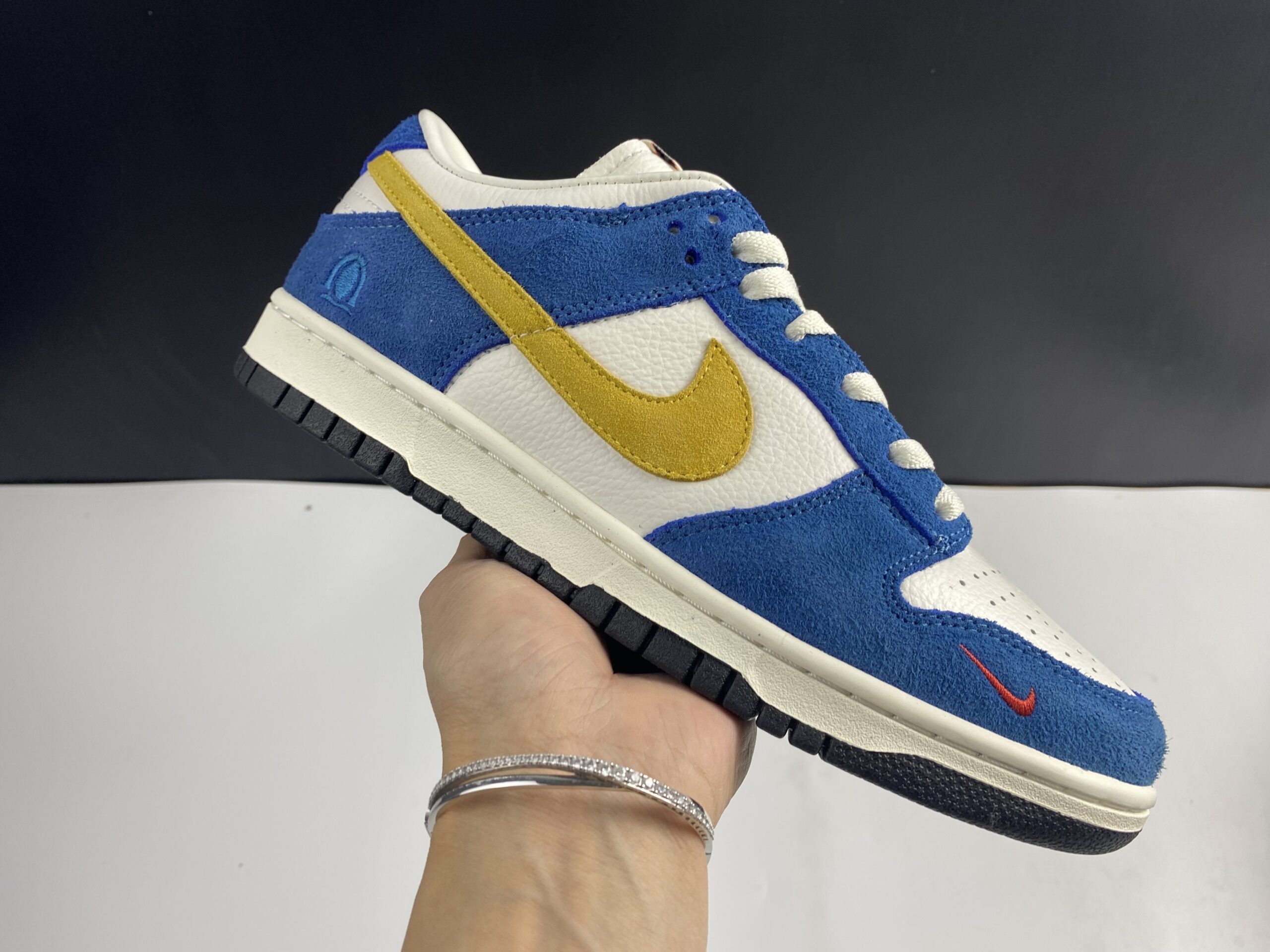 4d130819-DunkLowKasinaIndustrialBlueShoesSneakers_11_b359fff0-9774-4744-8398-e5fa16b9c686.jpg