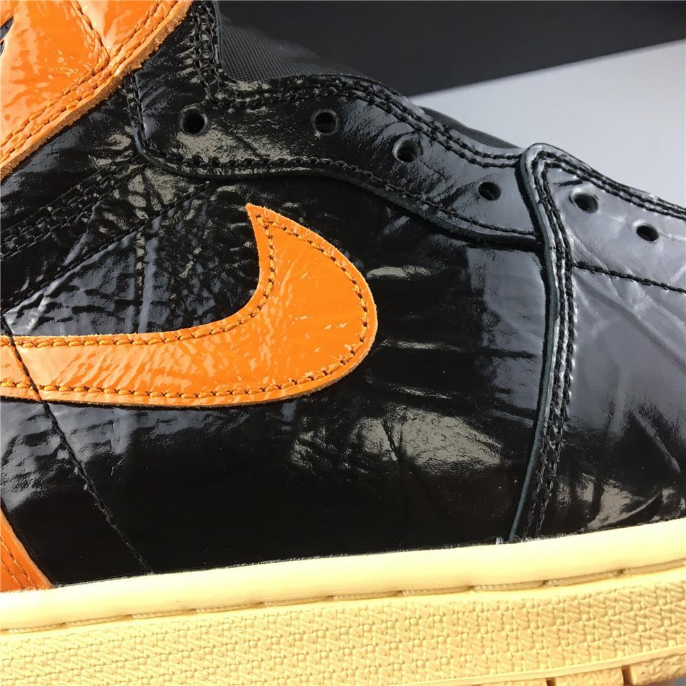 50d9d174-Jordan1RetroHighShatteredBackboard3_4_65a226f7-4eda-4b28-8d55-3435b3ac0ada.jpg