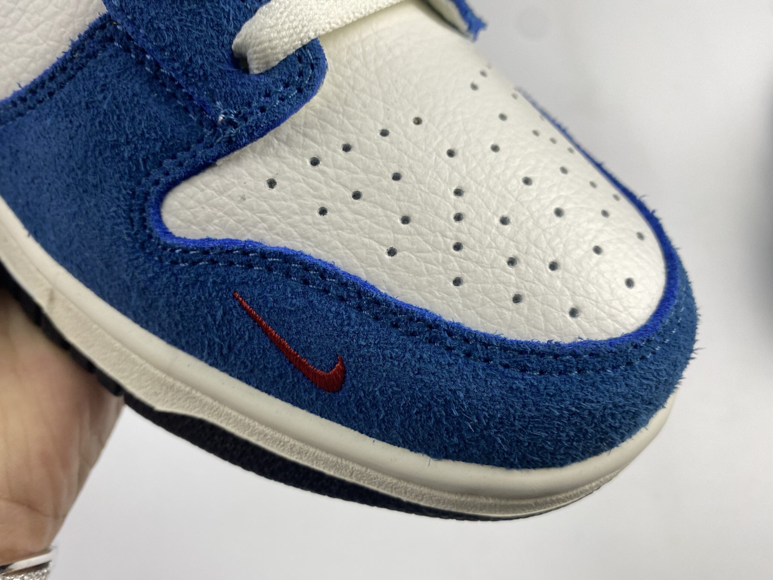 6a93c60e-DunkLowKasinaIndustrialBlueShoesSneakers_2_8dff3ce4-5a60-416a-9b0b-d1fcccc65056.jpg