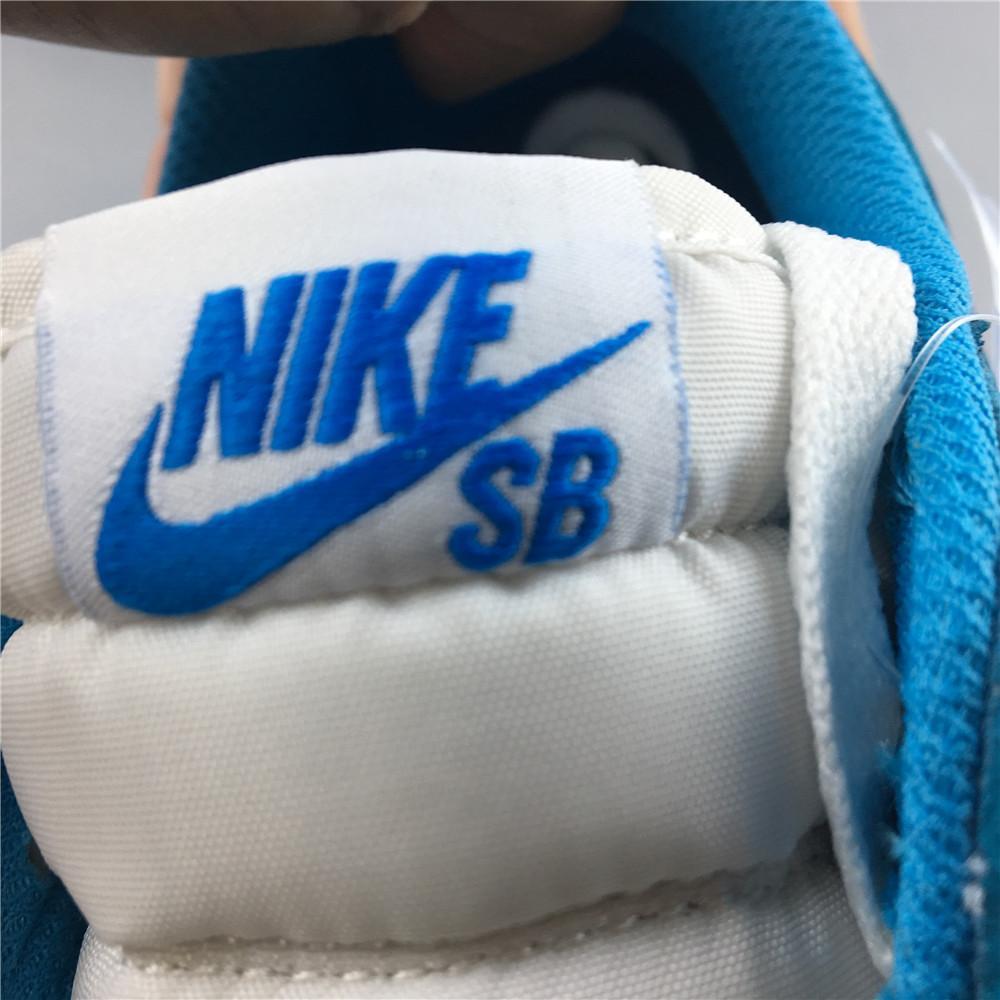 7b71242b-Jordan1LowSBUNC_6_5f8e2992-db52-4780-8405-115014207ba4.jpg