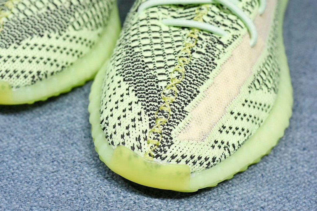 7cf659ad-adidasYeezyBoost350V2Yeezreel_Non-Reflective_13_2eb1f87a-edee-44df-b381-e111b9ee7e68.jpg