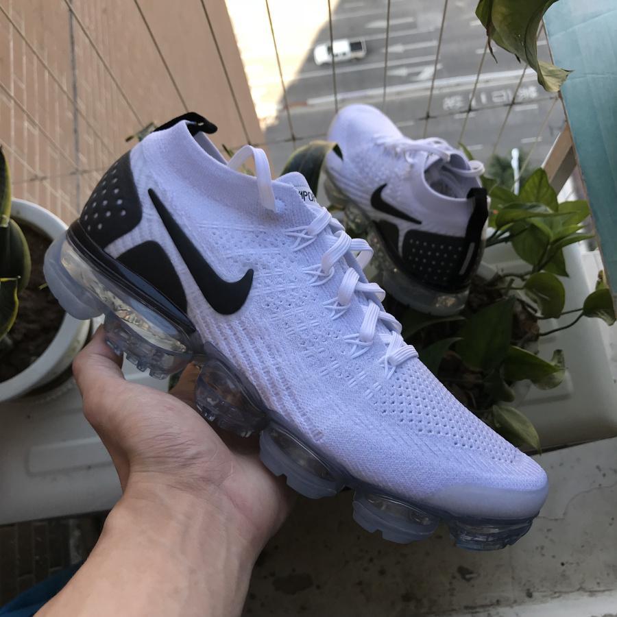 8d9f2f2a-NikeAirVaporMax2WhiteBlack_10_6713db6e-523f-40e2-9846-245b97e3eb4a-1.jpg