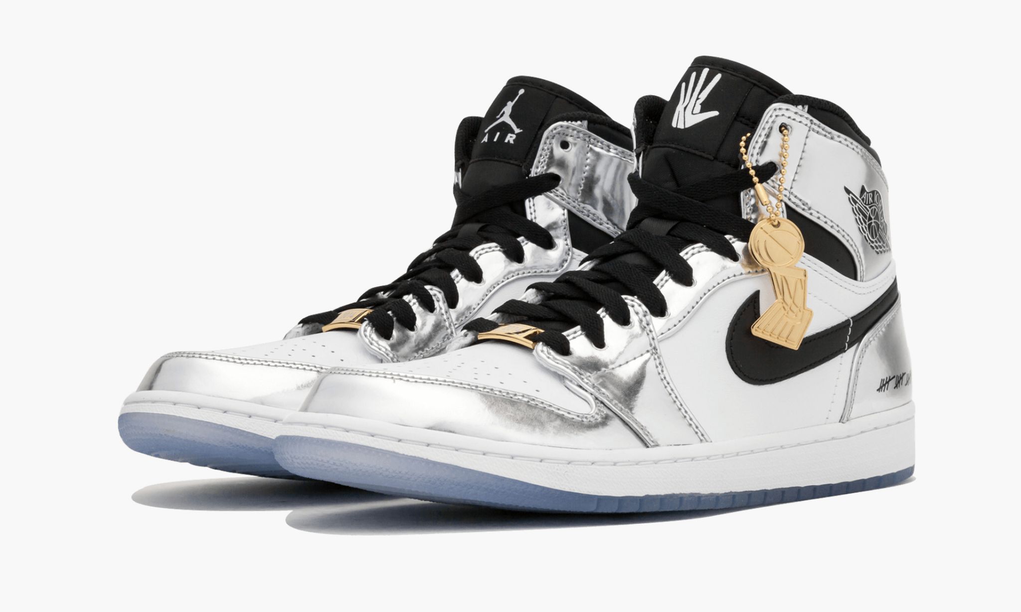 air-jordan-1-hi-retro-_26_238220think-16-kawhi-leonard_26_238221-5622-waeed.jpg