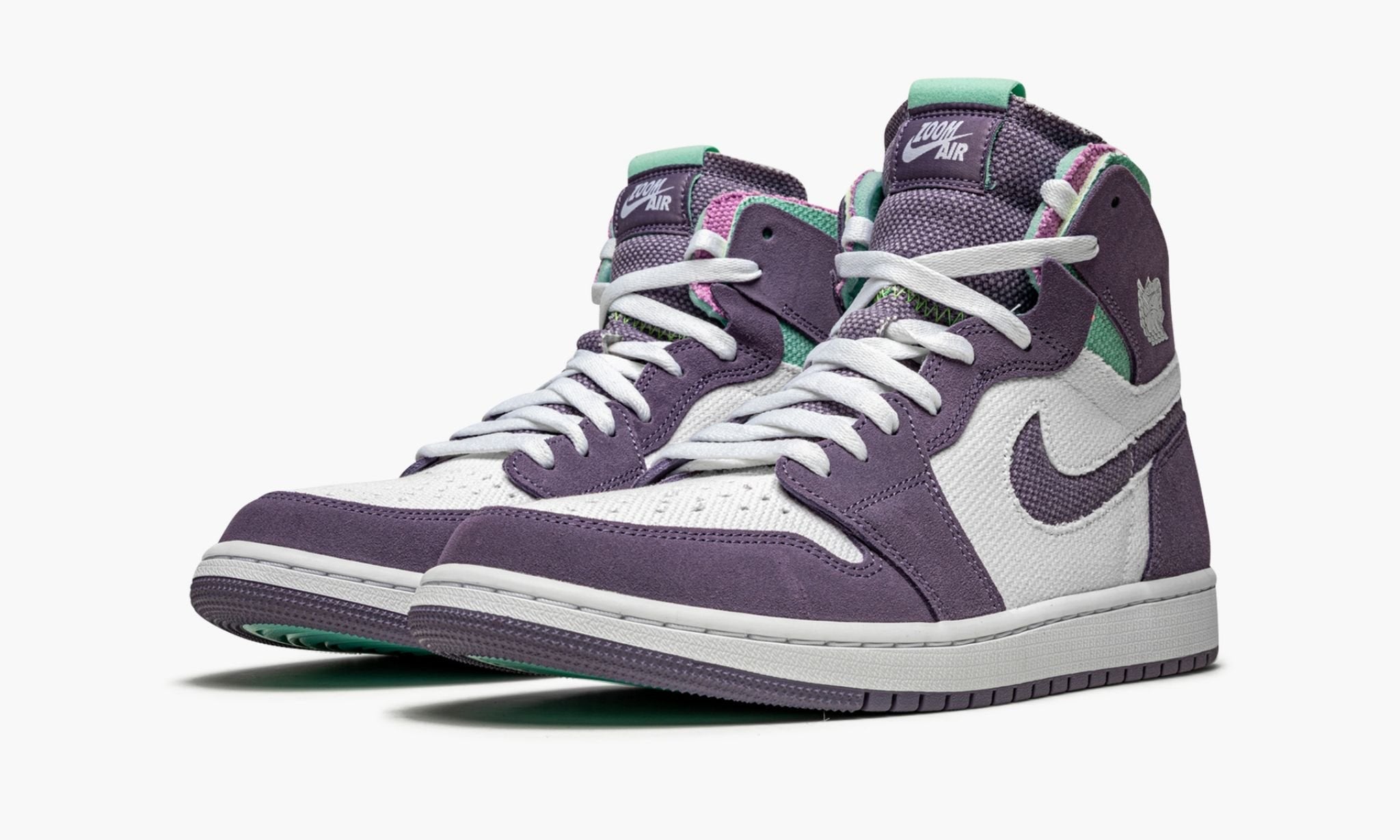 air-jordan-1-high-zoom-cmft-_26_238220tropical-twist_26_238221-9811-dvqyb.jpg