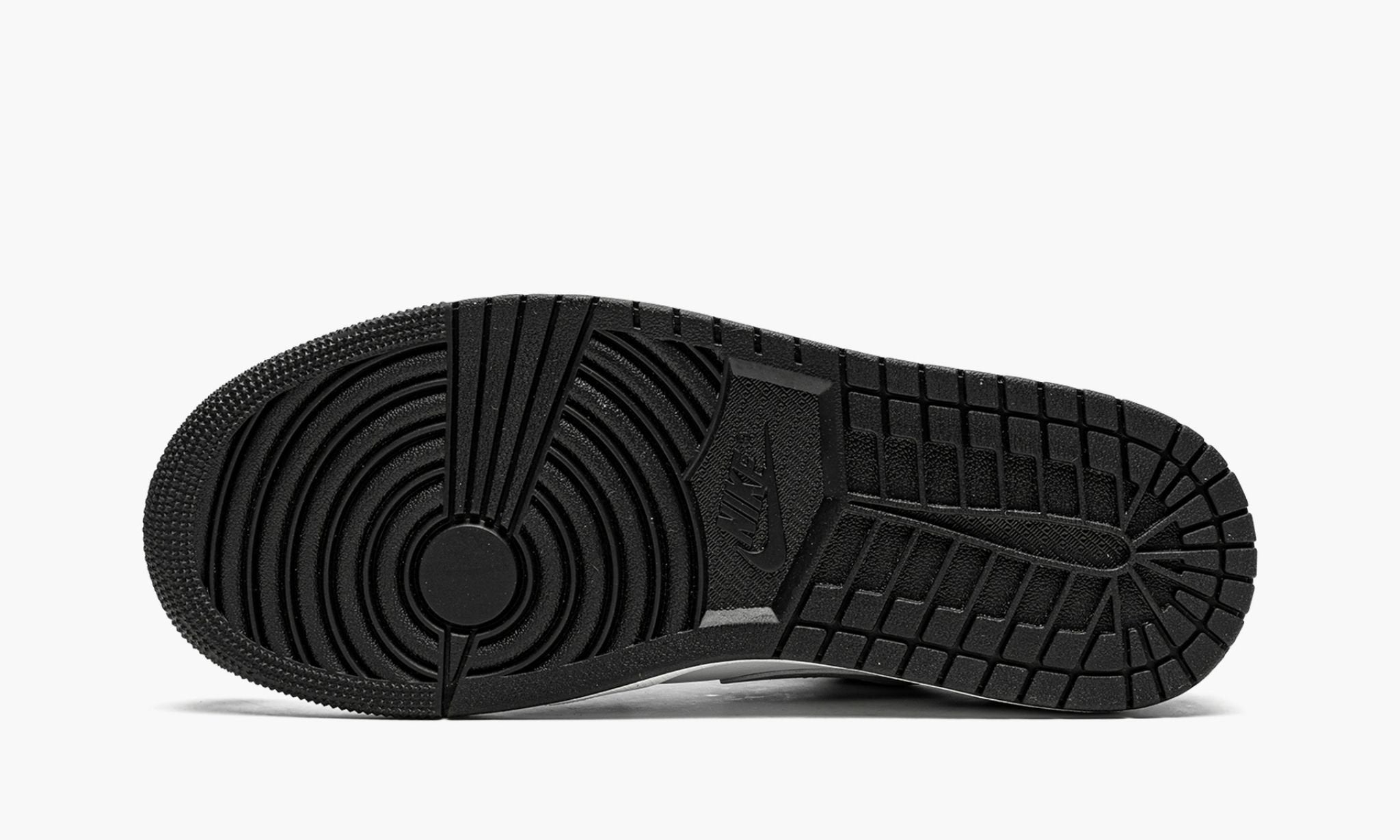 air-jordan-1-low-_26_238220black-particle-grey_26_238221-7804-gzjca.jpg