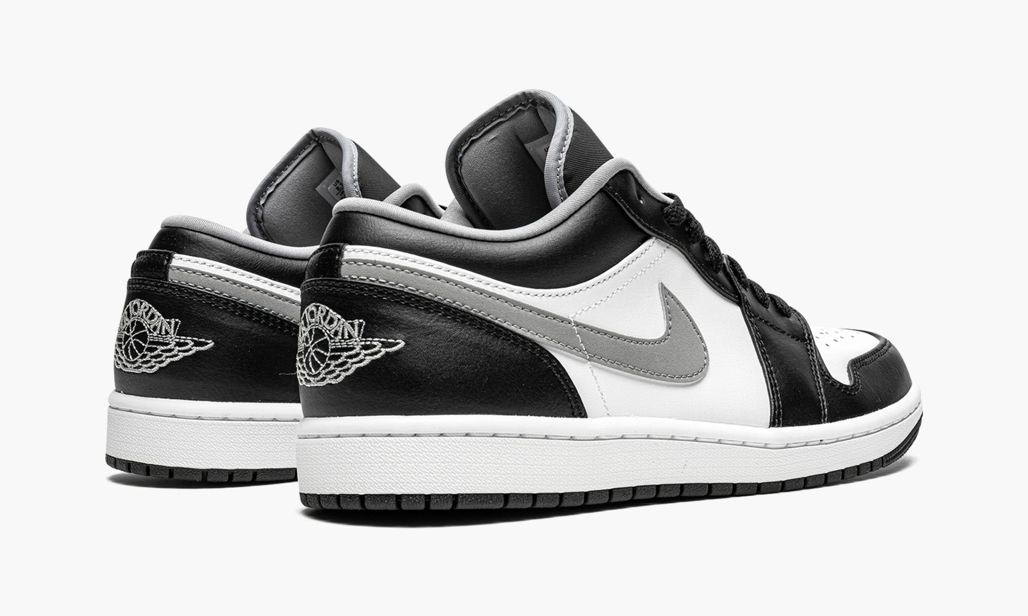air-jordan-1-low-_26_238220black-particle-grey_26_238221-9724-0yoyw.jpg