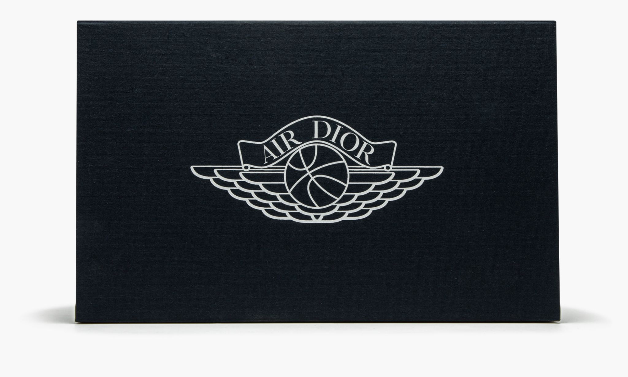 air-jordan-1-low-_26_238220dior_26_238221-8066-fwbwy.jpg