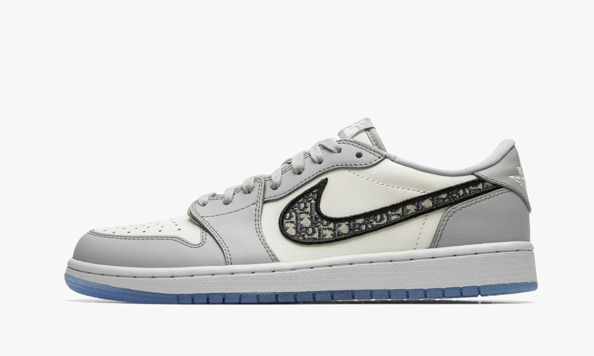 air-jordan-1-low-_26_238220dior_26_238221-8109-y4kgb.jpg
