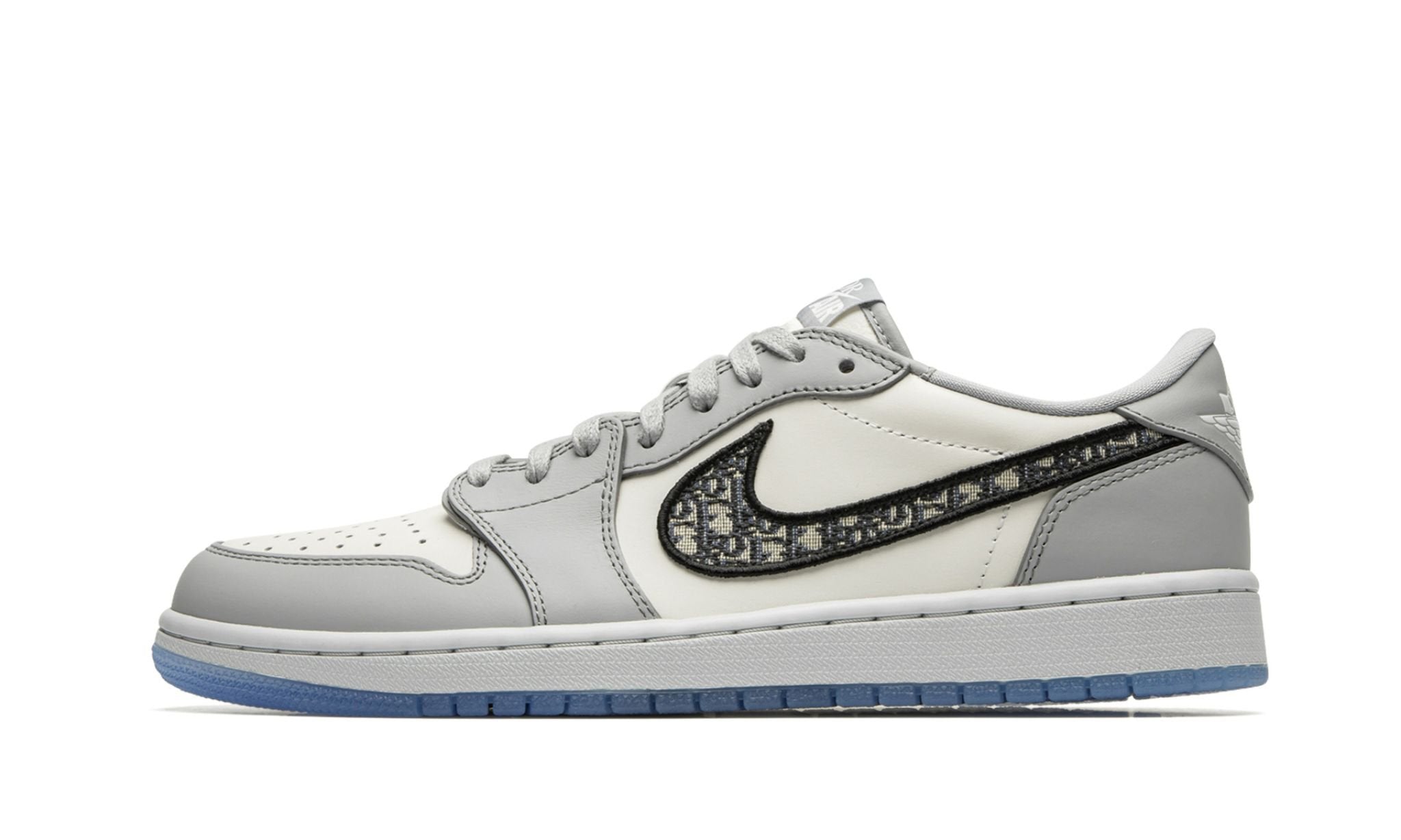 air-jordan-1-low-_26_238220dior_26_238221-8502-pvken.jpg