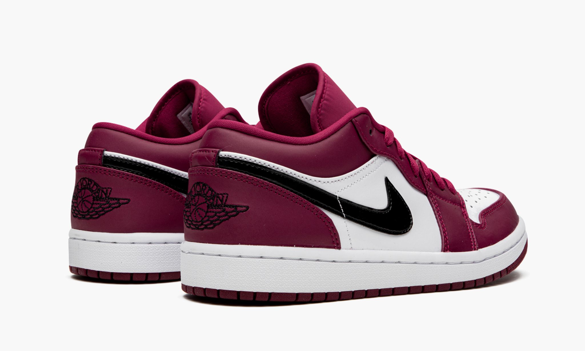 air-jordan-1-low-_26_238220noble-red_26_238221-2425-kbzic.jpg