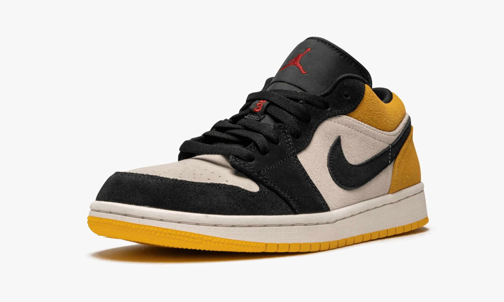 air-jordan-1-low-_26_238220university-gold_26_238221-4251-q3mju.jpg
