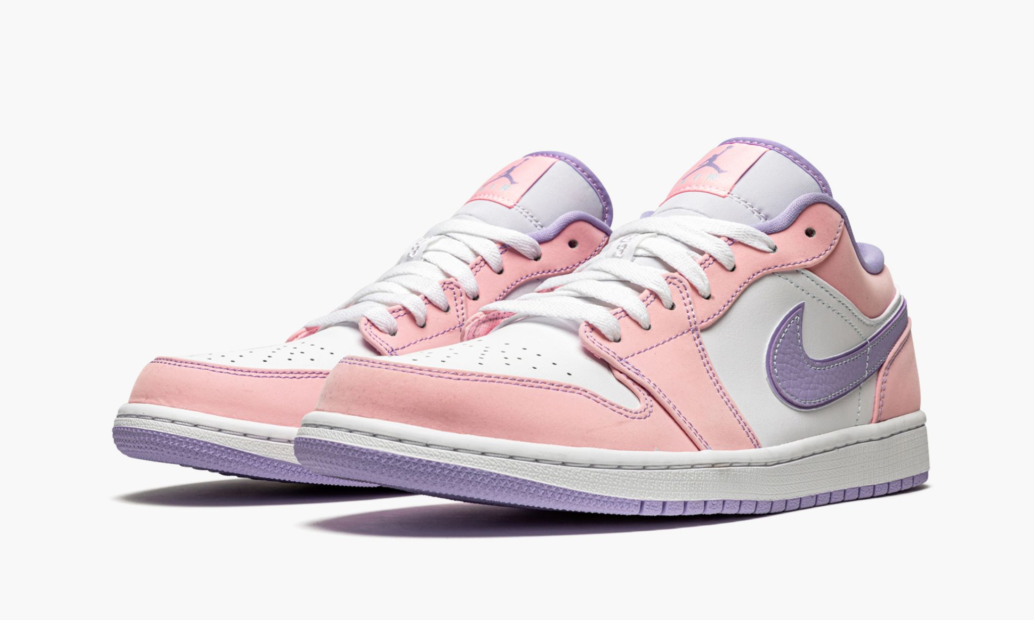 air-jordan-1-low-se-_26_238220arctic-punch_26_238221-1582-ubaet.jpg