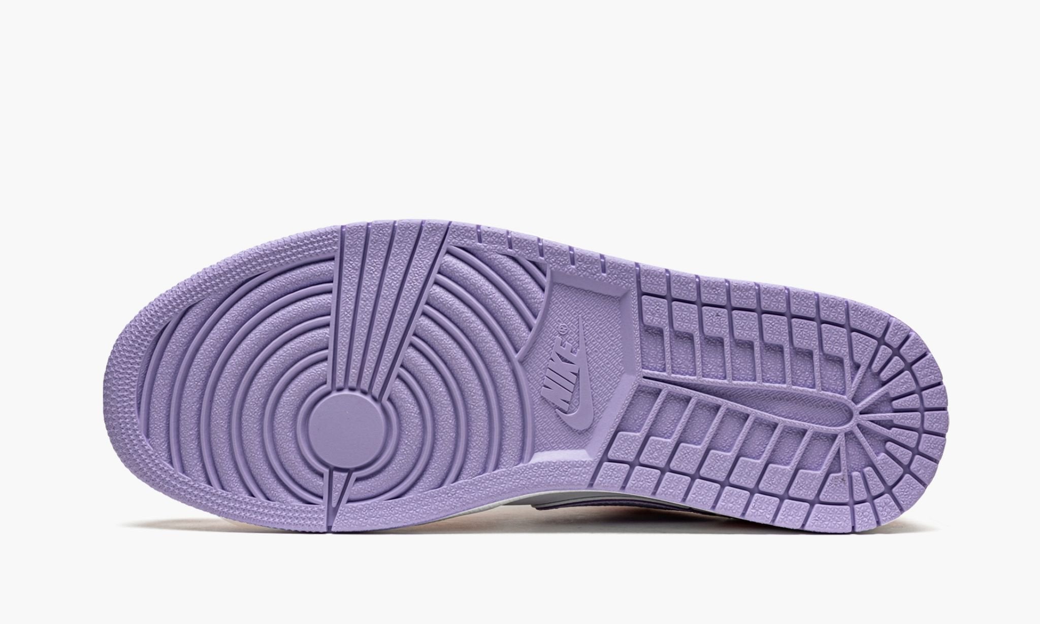 air-jordan-1-low-se-_26_238220arctic-punch_26_238221-3711-0bp0t.jpg