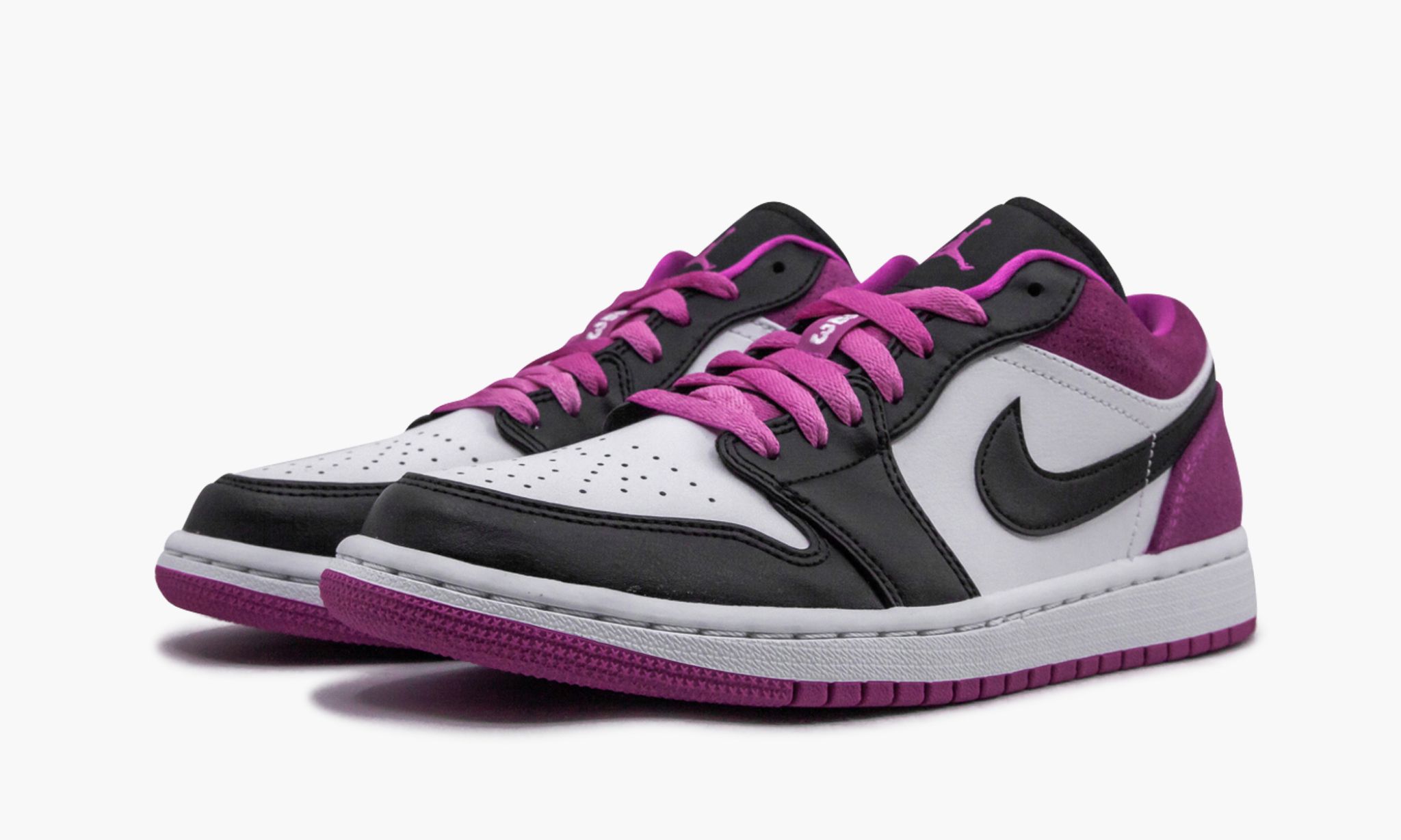 air-jordan-1-low-se-_26_238220fuchsia_26_238221-1751-lyey8.jpg