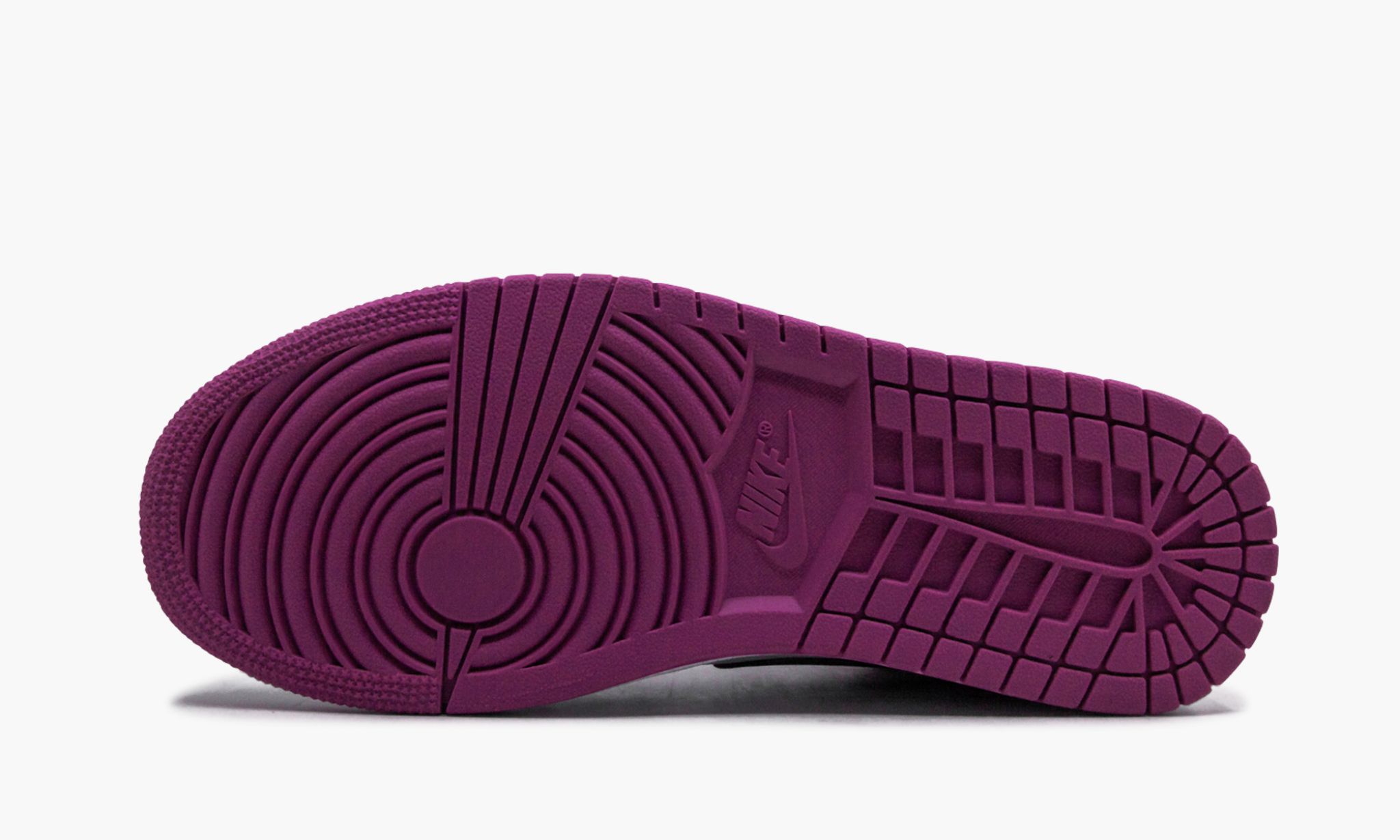 air-jordan-1-low-se-_26_238220fuchsia_26_238221-2409-9swoc.jpg
