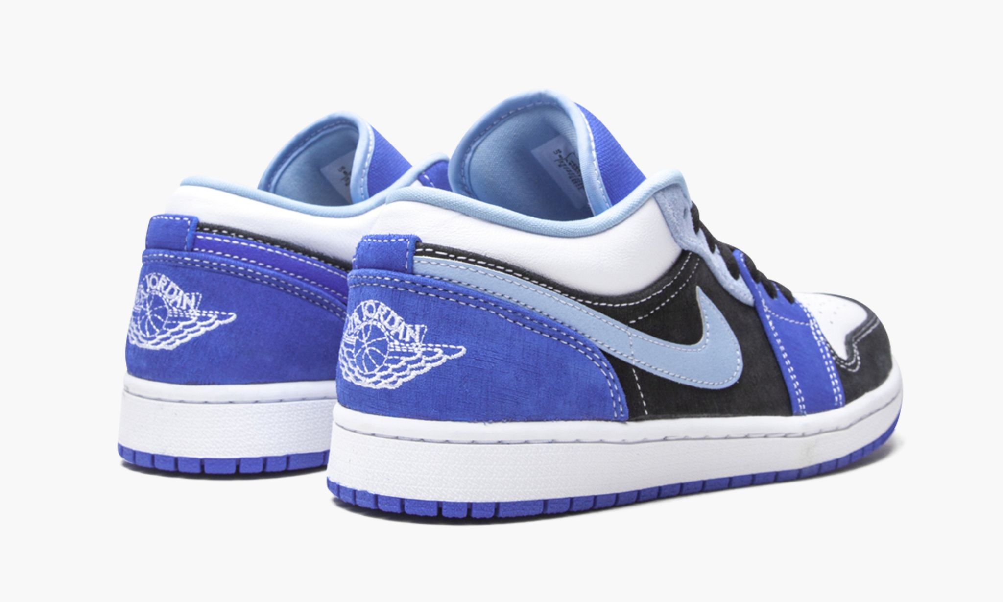 air-jordan-1-low-se-_26_238220racer-blue_26_238221-9201-xqp71.jpg